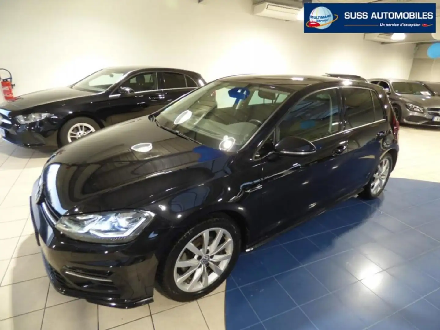 Volkswagen Golf 2.0 TDI 150 FAP DSG7 Carat R-line Zwart - 2