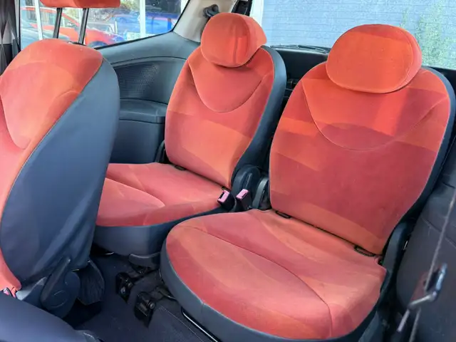 Citroen C2 view 10