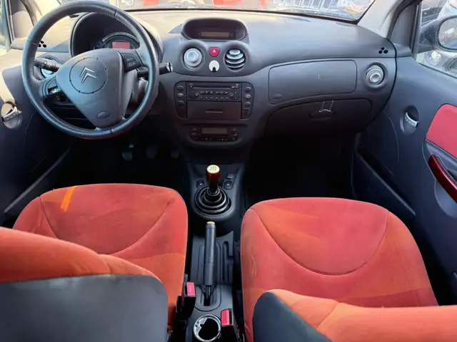 Citroen C2 view 7
