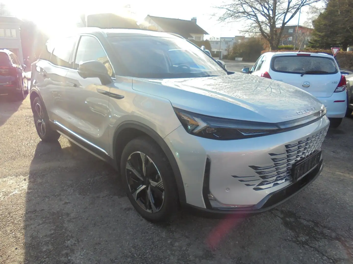 BAIC Beijing X75 GARANTIE 12/2030 MASSAGE LED Silber - 1