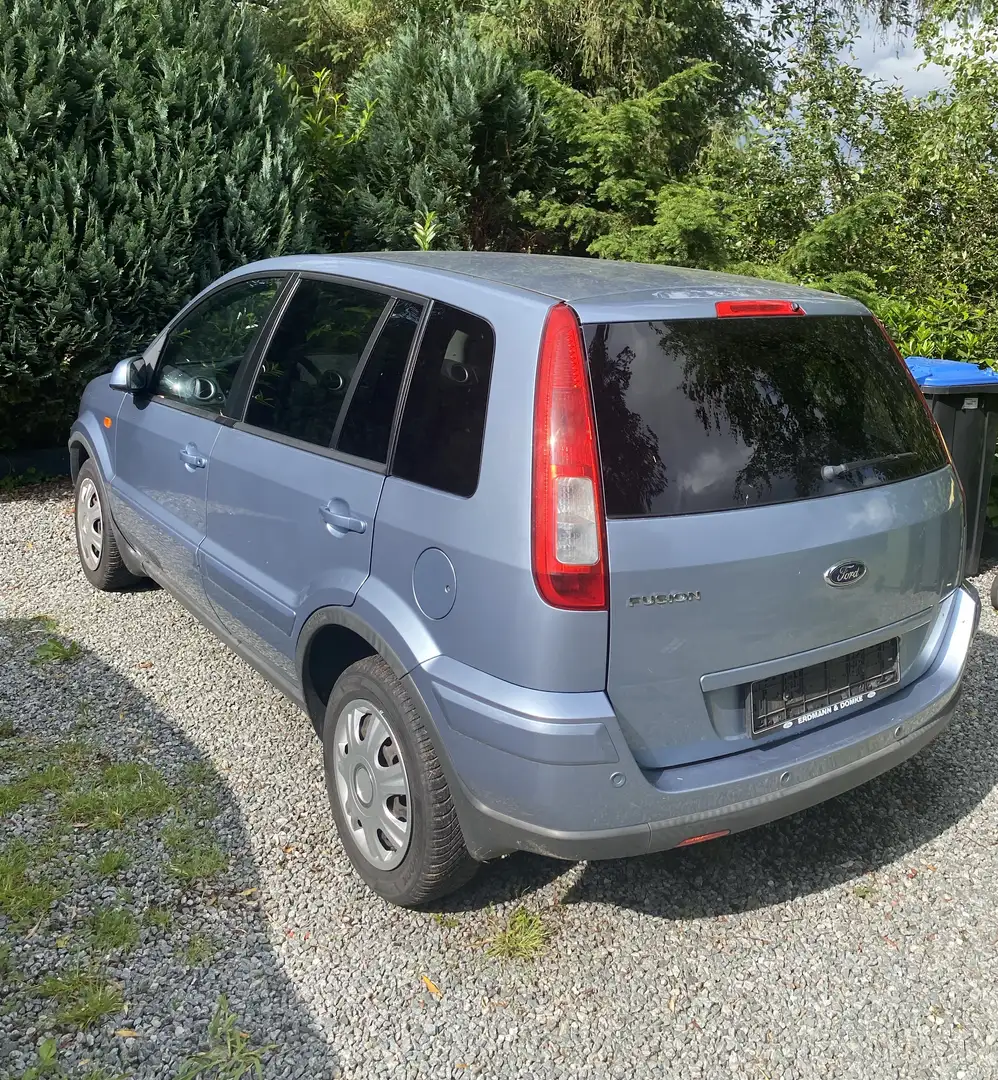 Ford Fusion Plus Azul - 1