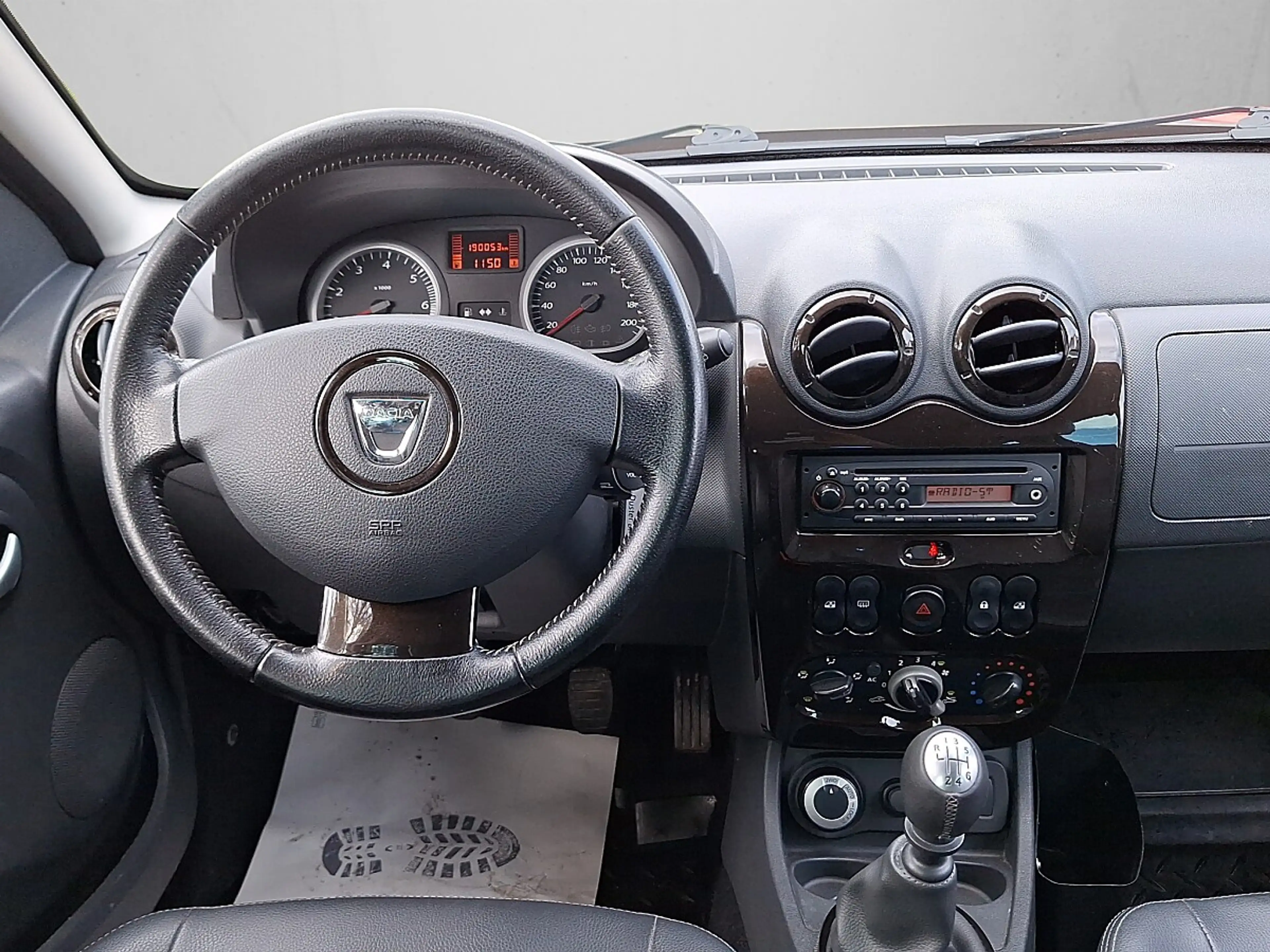 Dacia Duster Experience dCi 110 — photo 13