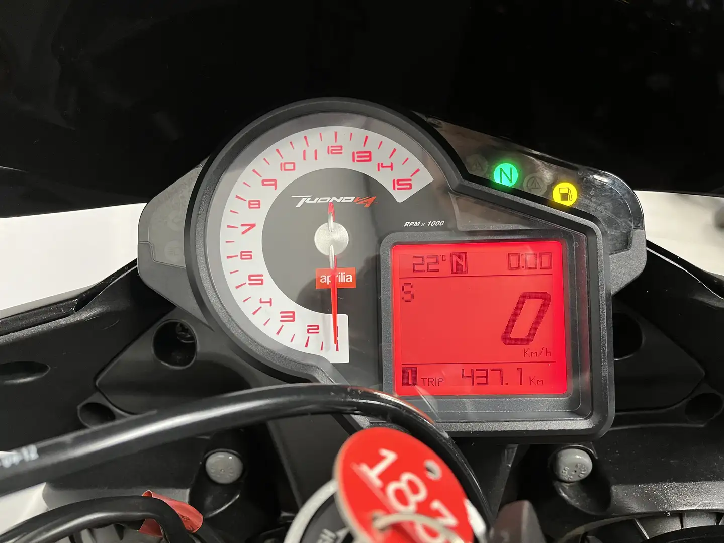 Aprilia Tuono V4 Negru - 2