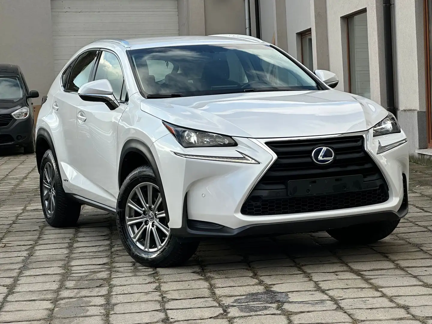 Lexus NX 300h NX 300h 2.5i Business Edition E-CVT Blanc - 2