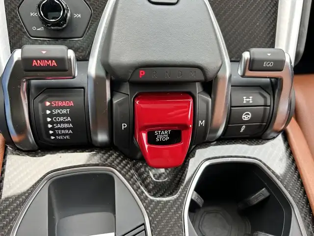 Lamborghini Urus AWD Aut*KERAMIK*B&O*MASSAGE*PANO*HUD*GARANTIE Ansicht 30