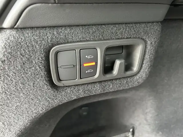 Lamborghini Urus AWD Aut*KERAMIK*B&O*MASSAGE*PANO*HUD*GARANTIE Ansicht 21