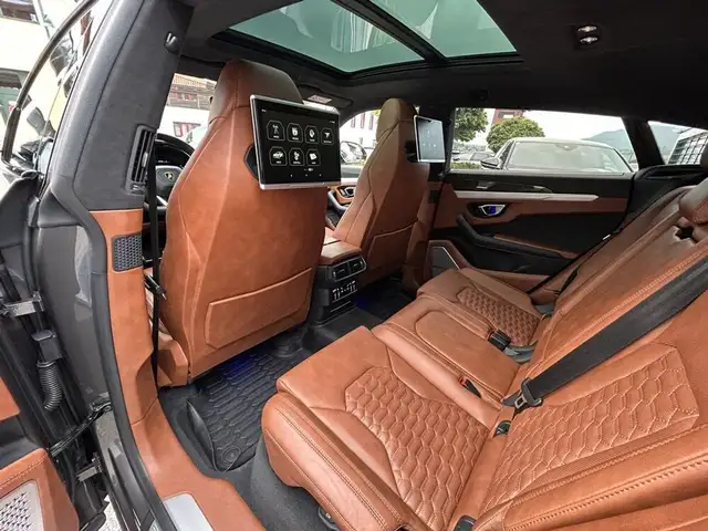 Lamborghini Urus AWD Aut*KERAMIK*B&O*MASSAGE*PANO*HUD*GARANTIE Ansicht 15
