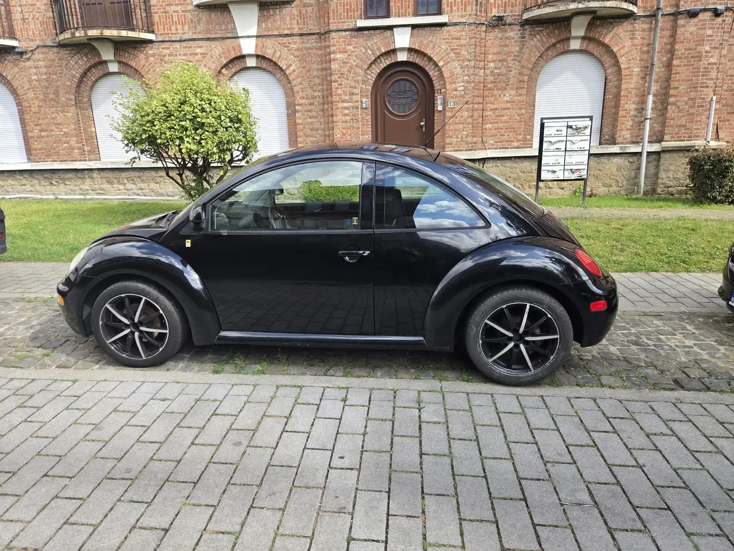 Volkswagen New Beetle 2.0i - 1