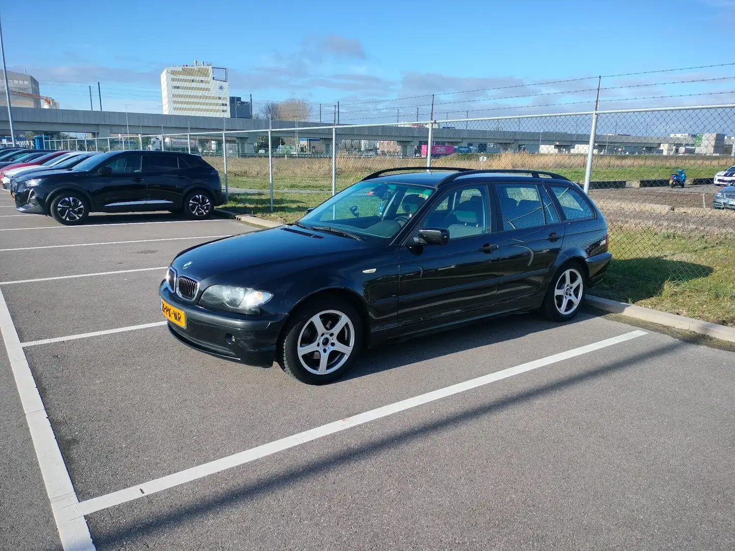 BMW 318 318i Edition Zwart - 1