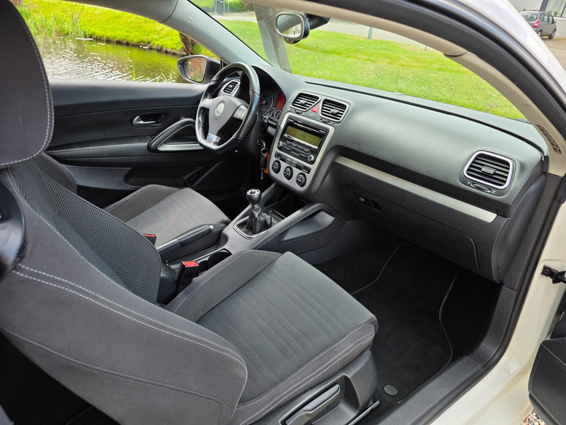 Volkswagen Scirocco 1.4 TSI sport AIRCO/cruise — photo 9