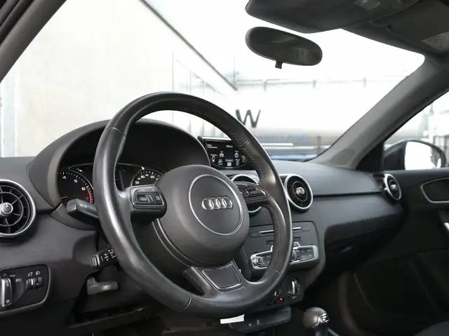 Audi A1 view 5