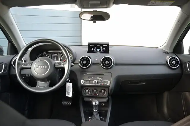 Audi A1 view 6