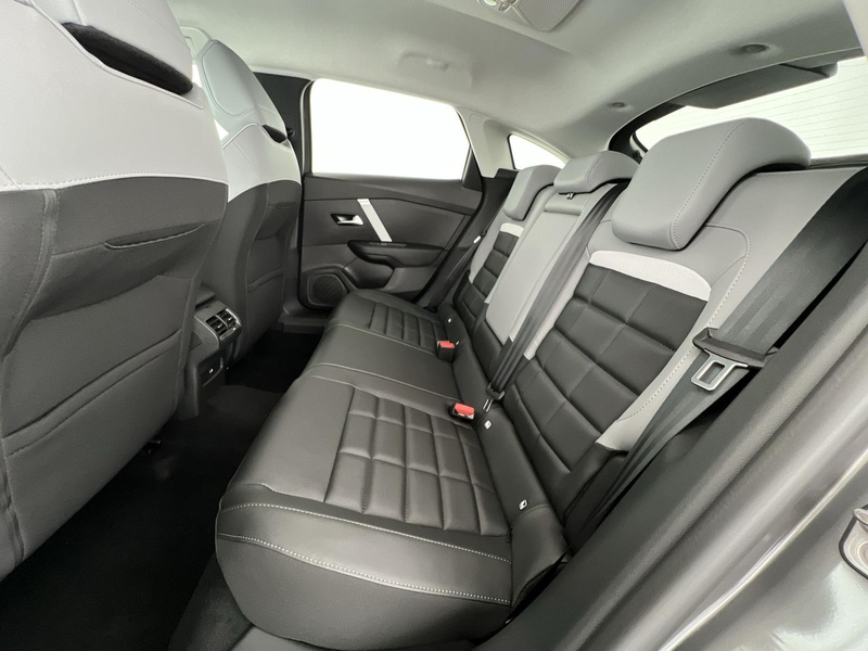 Citroen C4 Max 1.2 NAVI*ACC*SHZ*uvm — photo 9