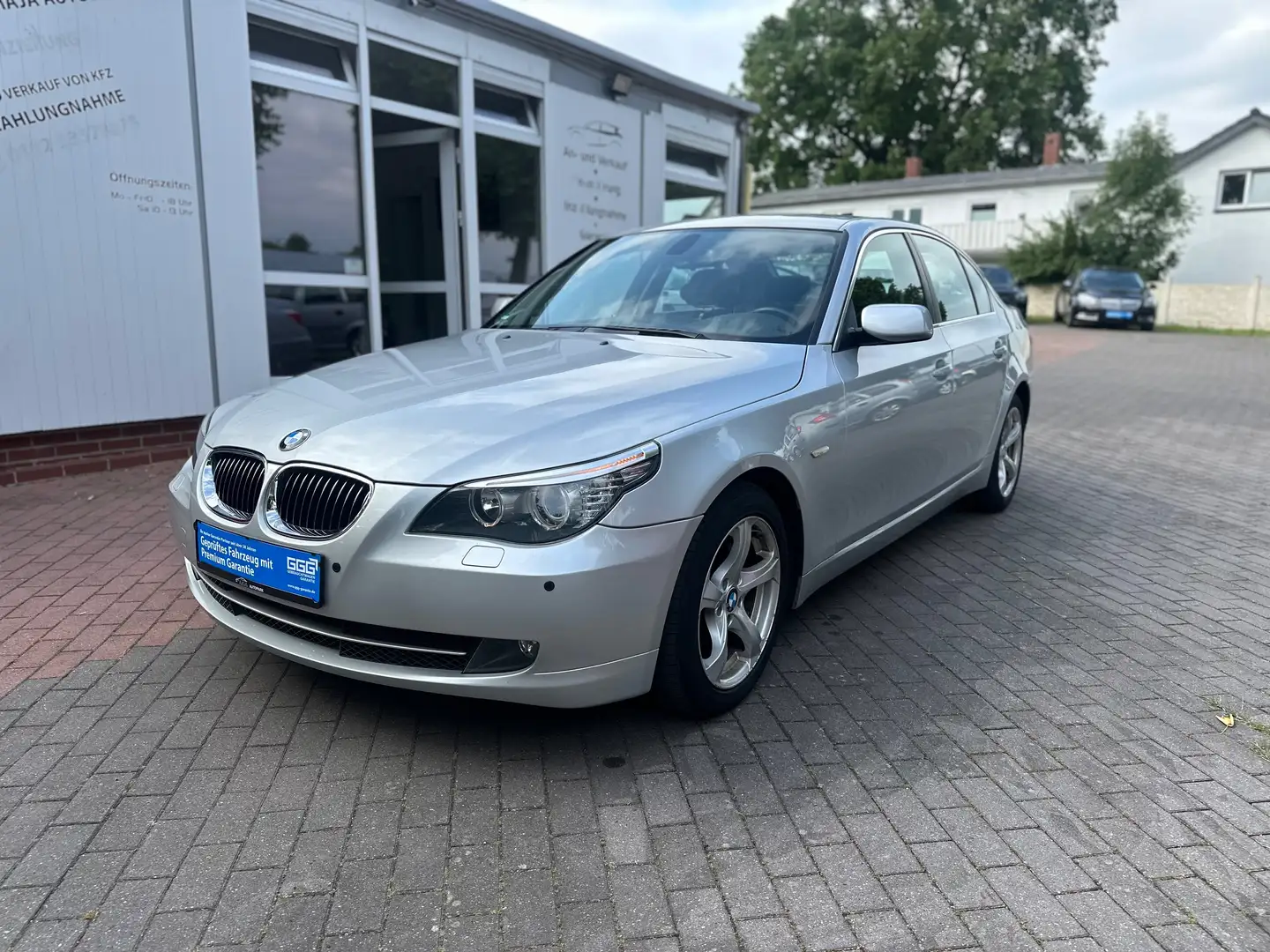 BMW 525 525i PDC*Klimaauto*Sitzheizung*TÜV&Service Neu Grey - 1