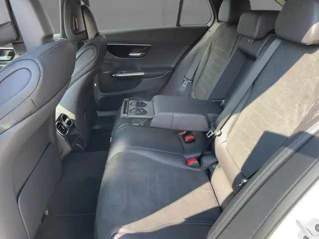 Mercedes-Benz C 220 d 4MATIC T-Modell Österreich-Edition SpurW Ansicht 9