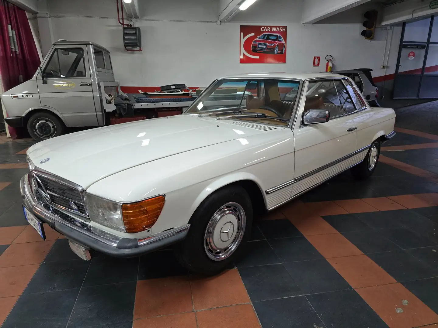 Mercedes-Benz SLC 280 Wit - 1