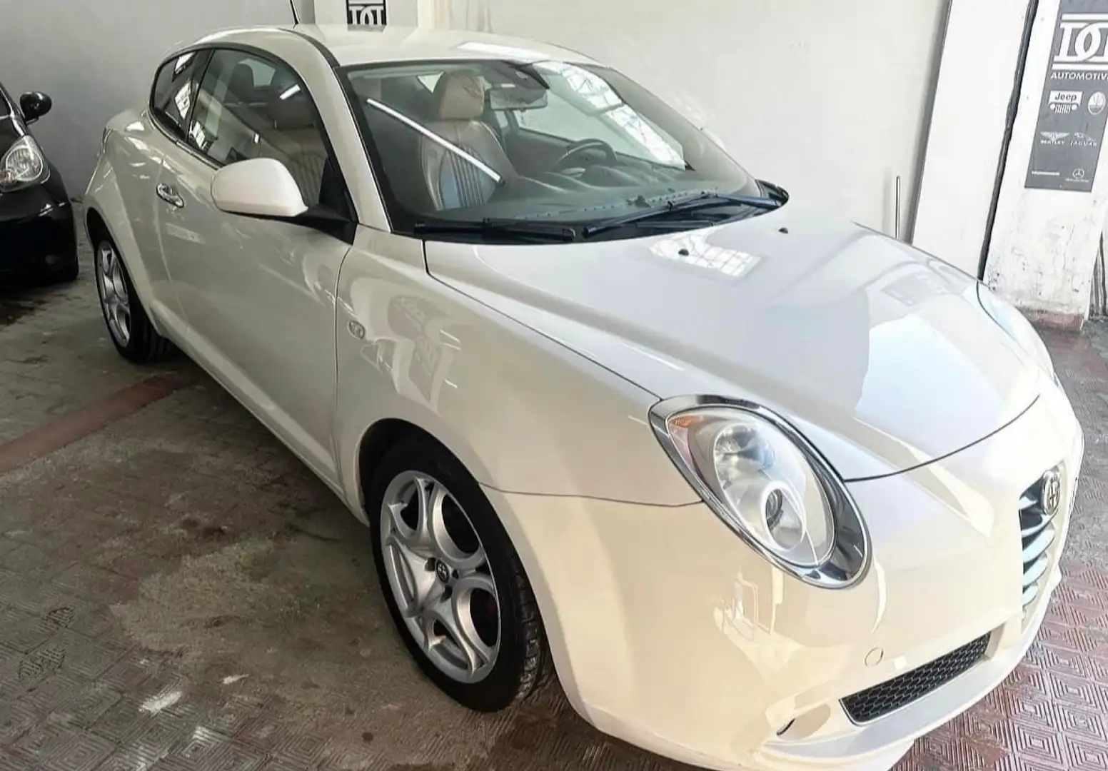 Alfa Romeo MiTo 1.4 Junior Sport Pack Blanc - 1