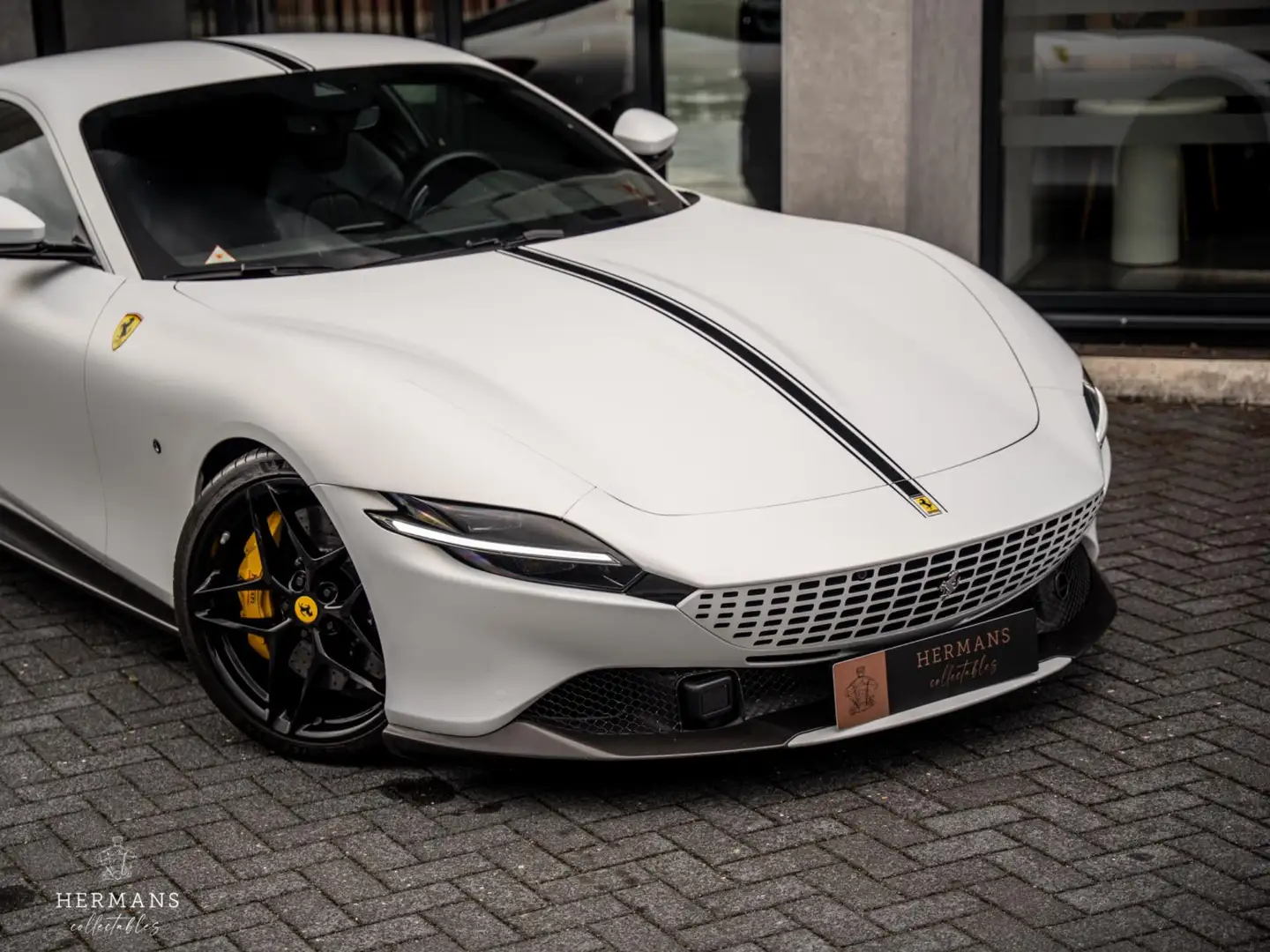 Ferrari Roma 3.9 V8 HELE / Extended warranty / Carbon / ADAS Šedá - 2
