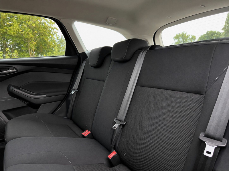 Ford Focus Turnier Ambiente Zahnriemen Neu PDC — photo 11
