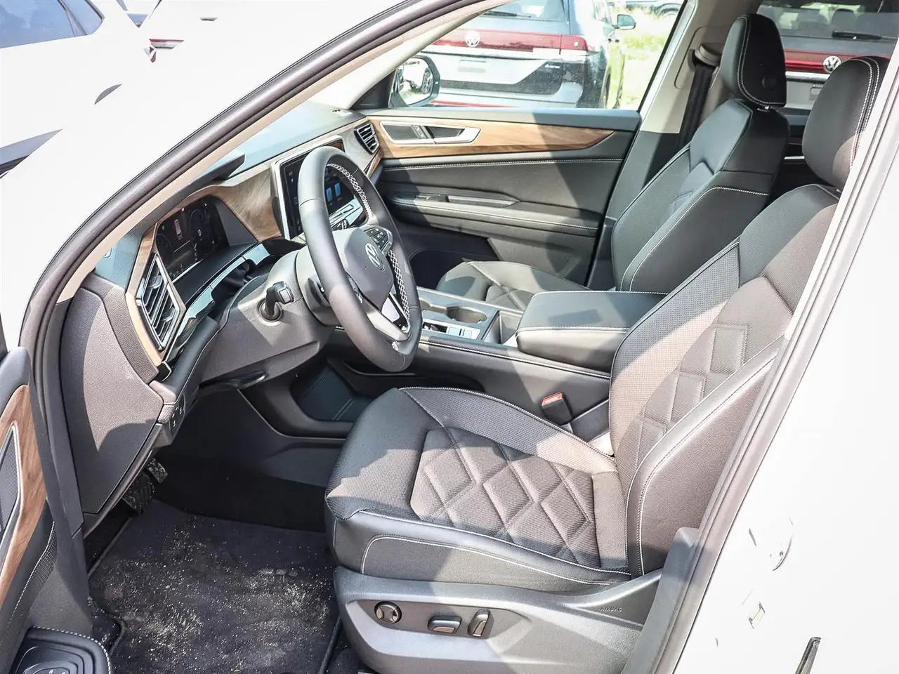 Volkswagen Atlas photo Volkswagen Atlas