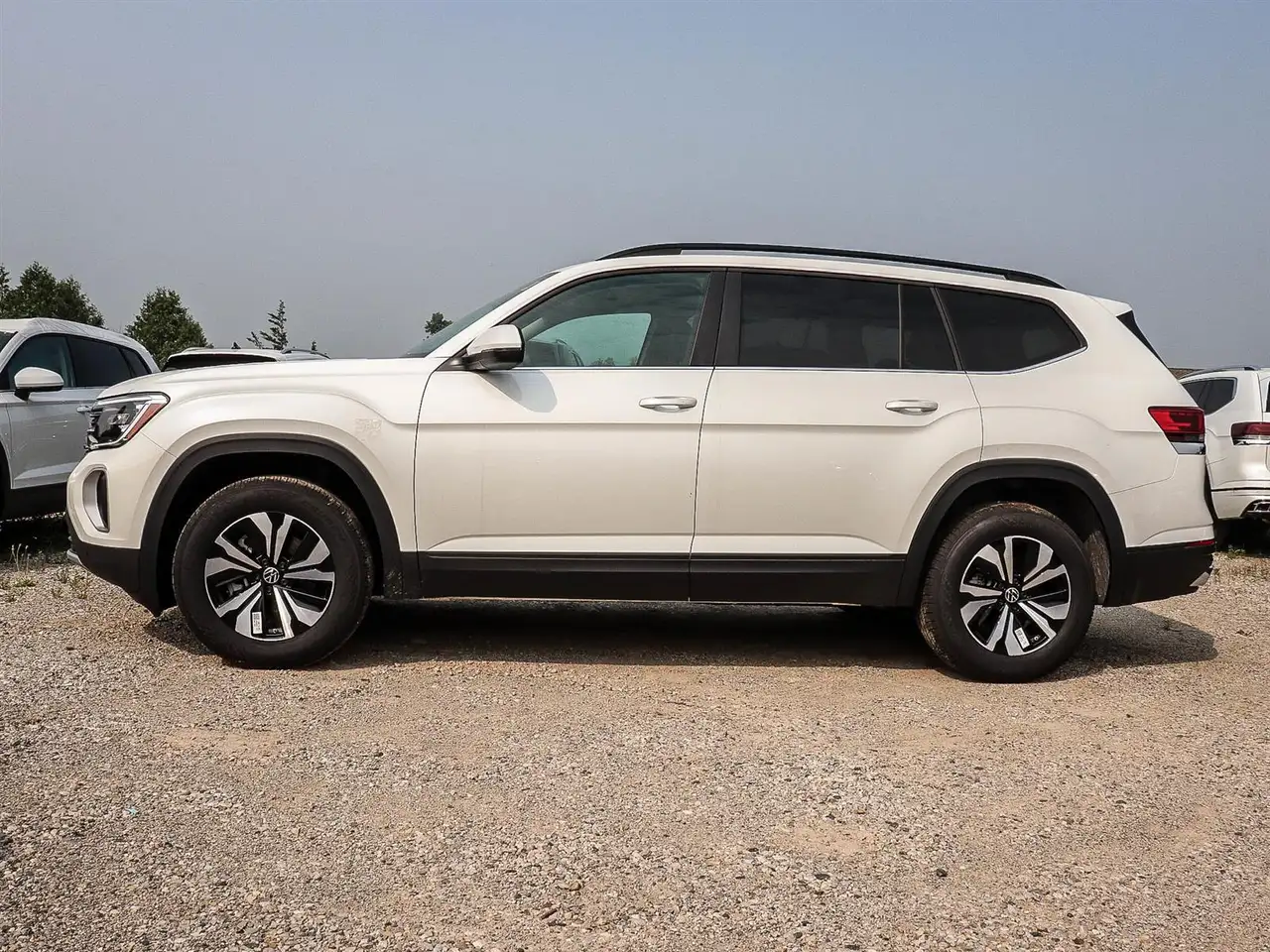 Volkswagen Atlas photo Volkswagen Atlas