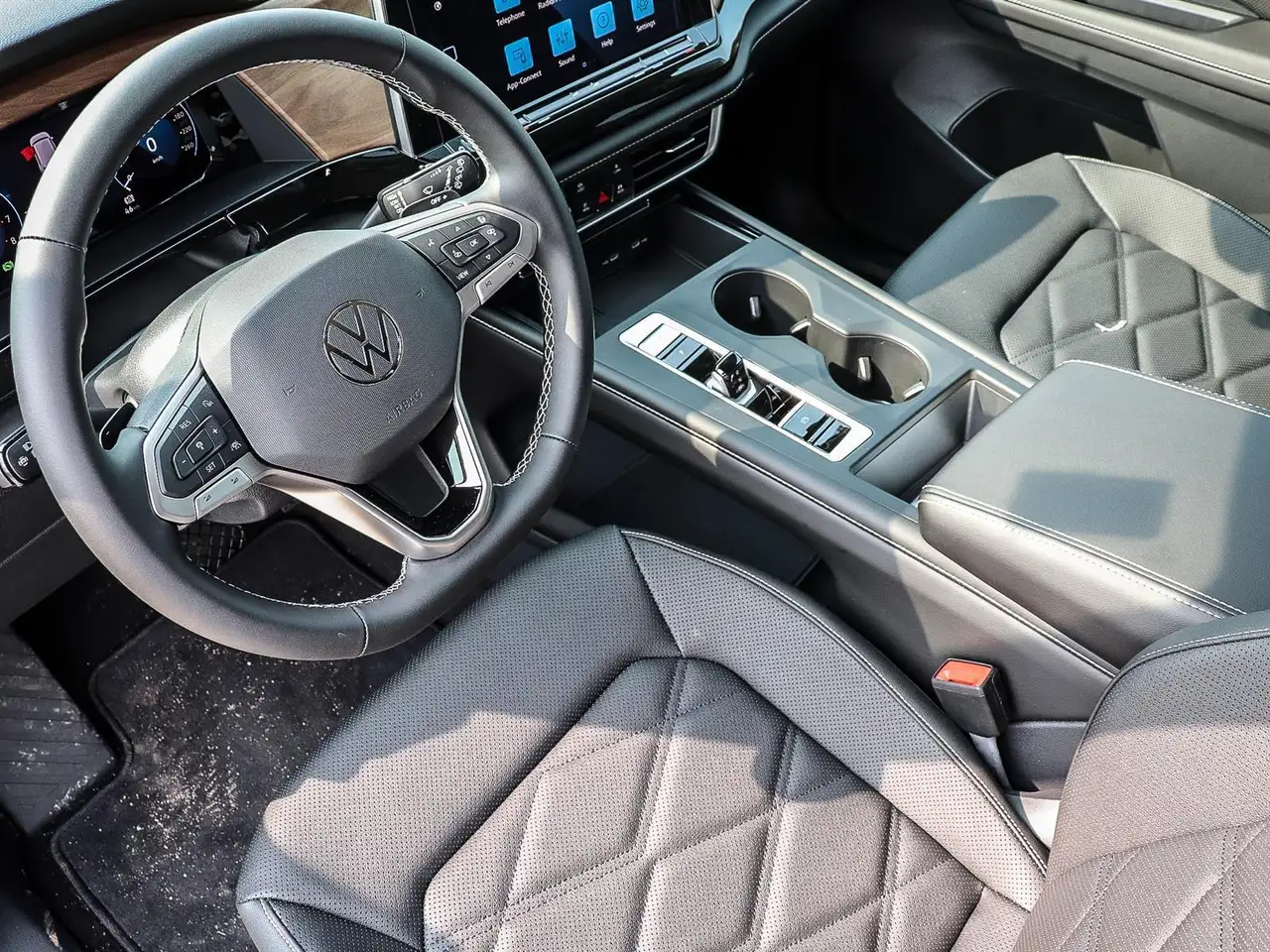 Volkswagen Atlas photo Volkswagen Atlas