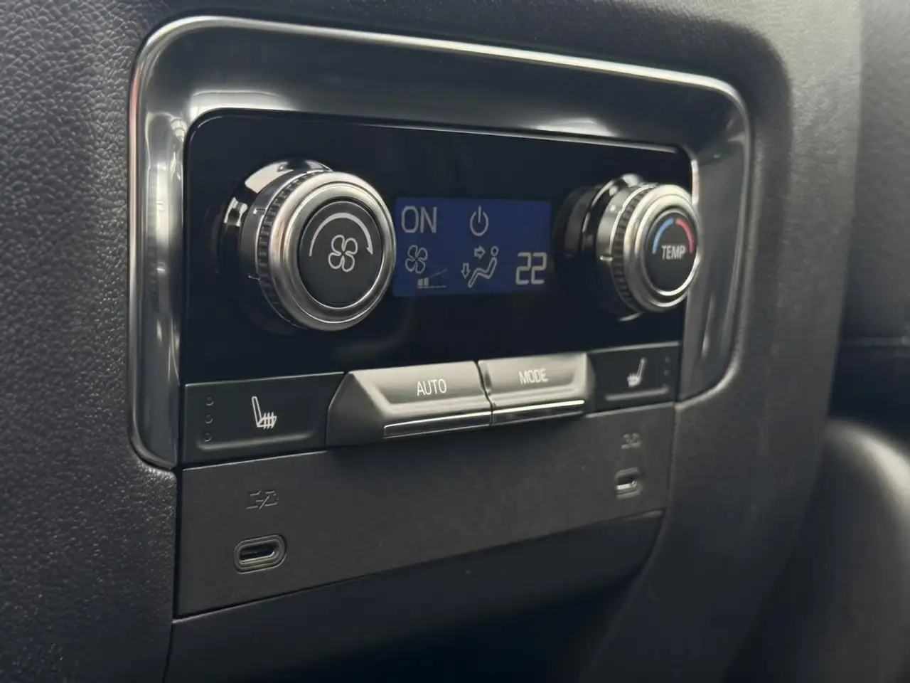 GMC Yukon снимка GMC Yukon