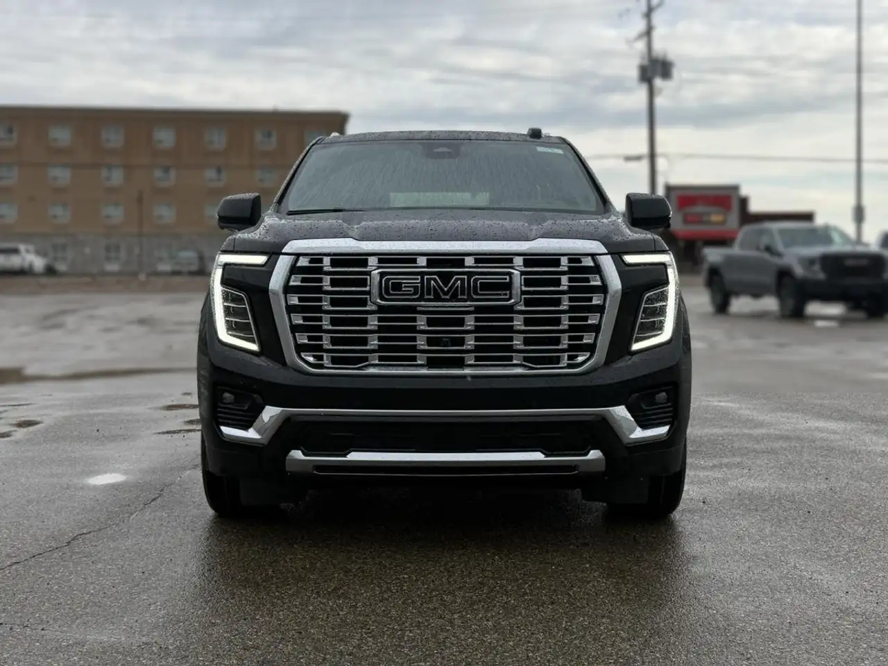 GMC Yukon снимка GMC Yukon