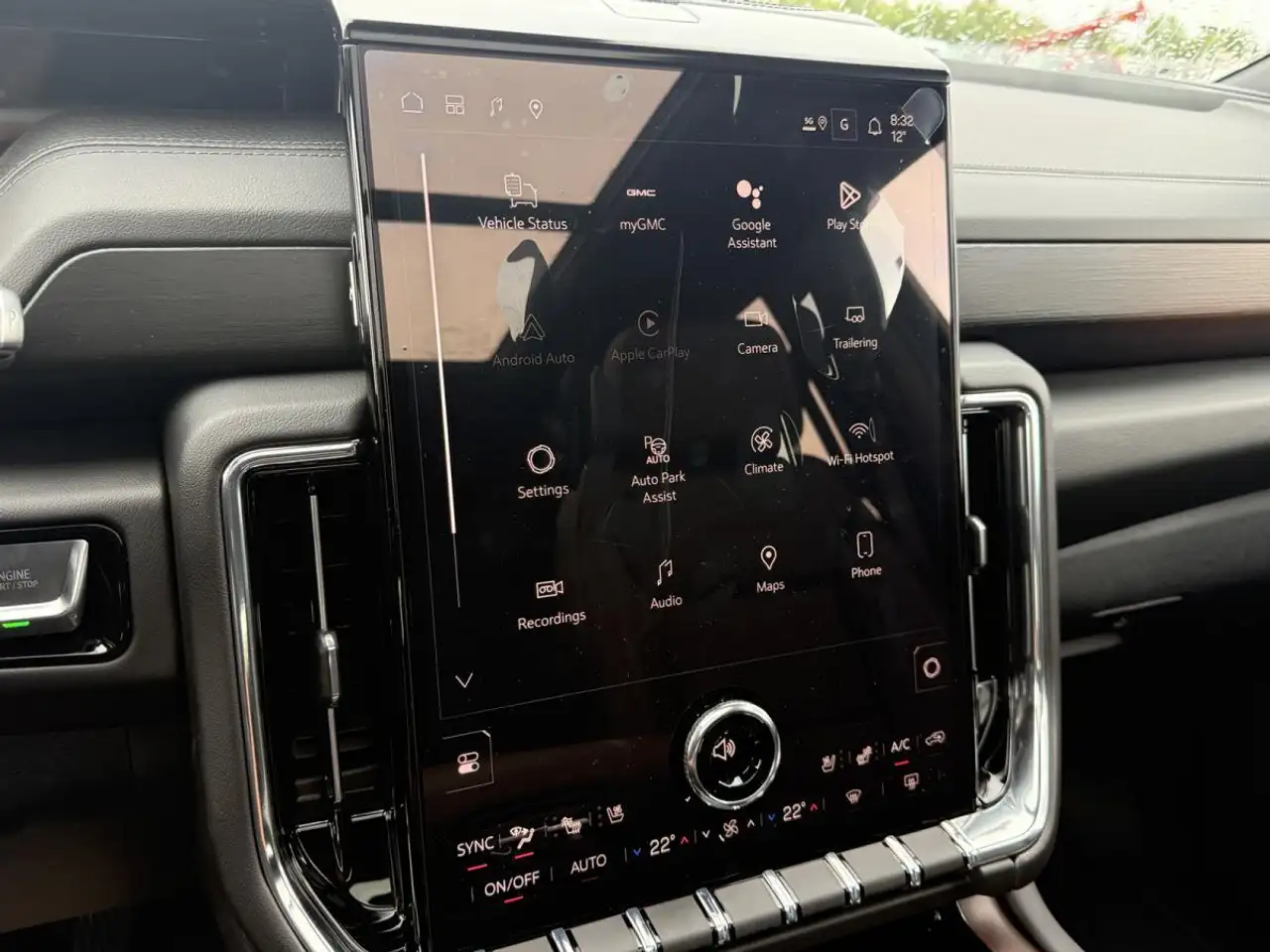 GMC Yukon снимка GMC Yukon