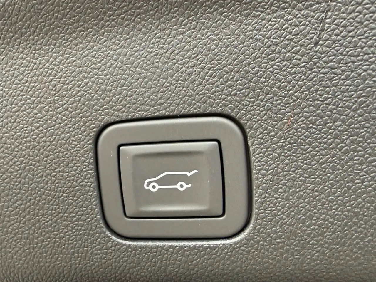 GMC Yukon снимка GMC Yukon