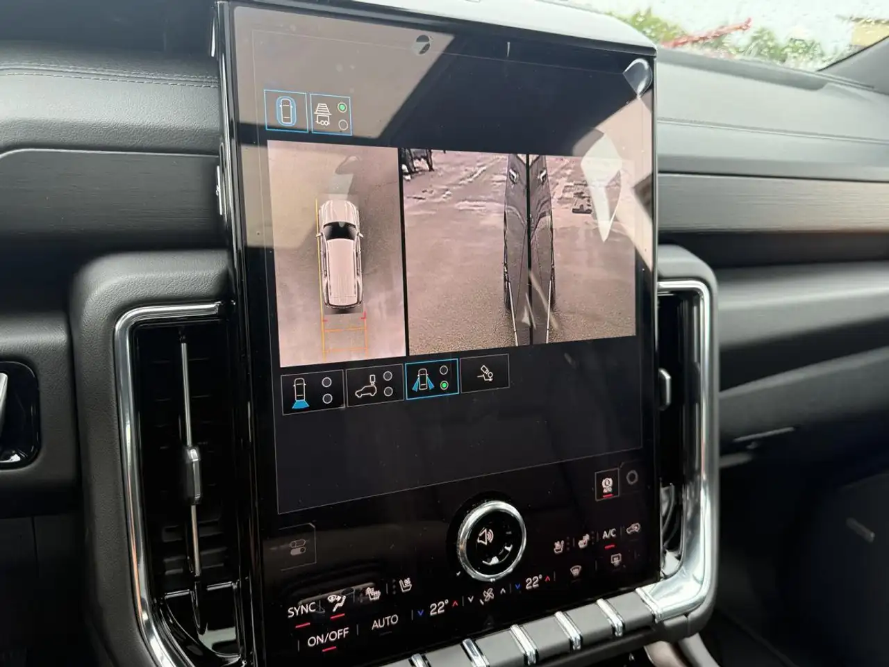 GMC Yukon снимка GMC Yukon