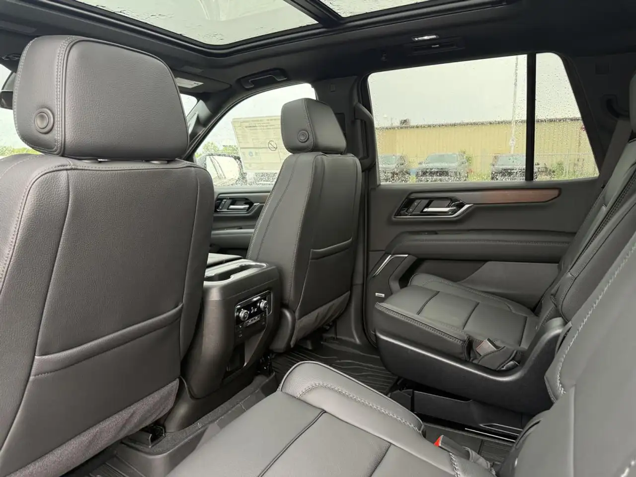 GMC Yukon снимка GMC Yukon