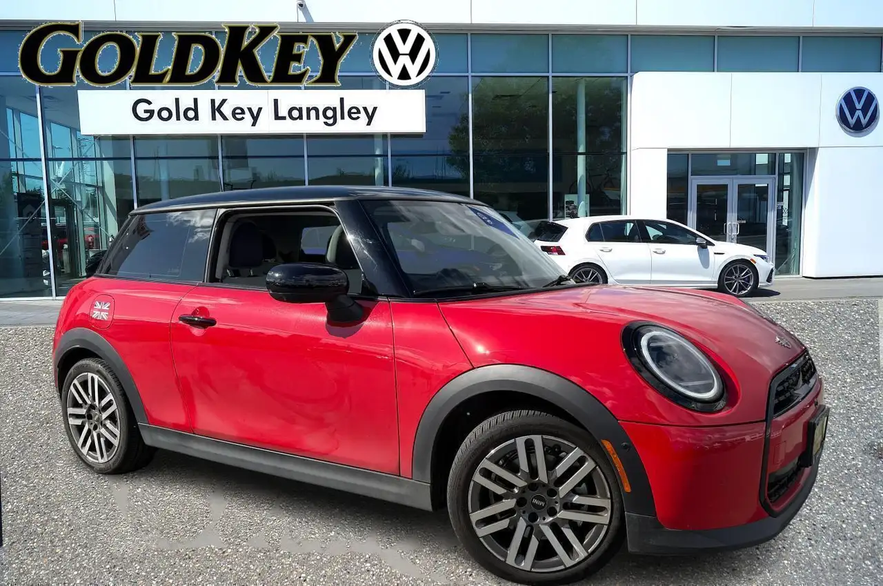 2025 MINI 3 Door