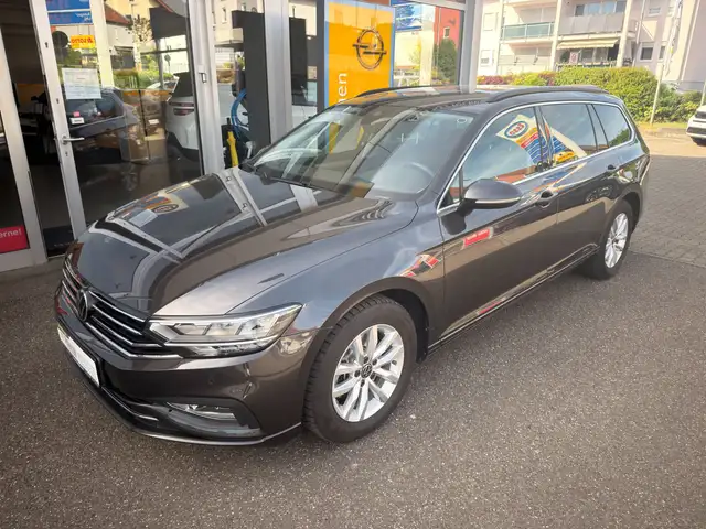 Volkswagen Passat Variant Business DSG Navi,LED,PDC,Carplay,Alu,Climatronic!