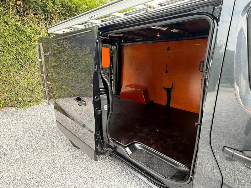 Renault Trafic 2.0 dCi L2H1 - EURO 6d - BOITE AUTOMATIQUE - 145 CHVX - A VOIR - — photo 13