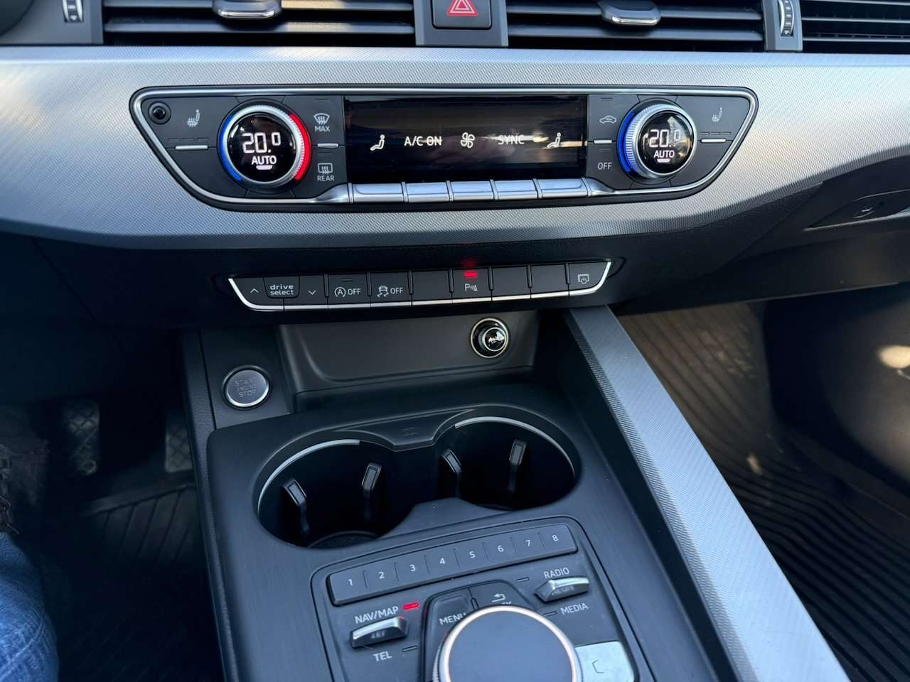 2017 Audi A4 Progressiv thumb 15