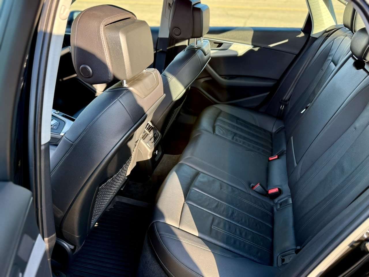 2017 Audi A4 Progressiv thumb 10