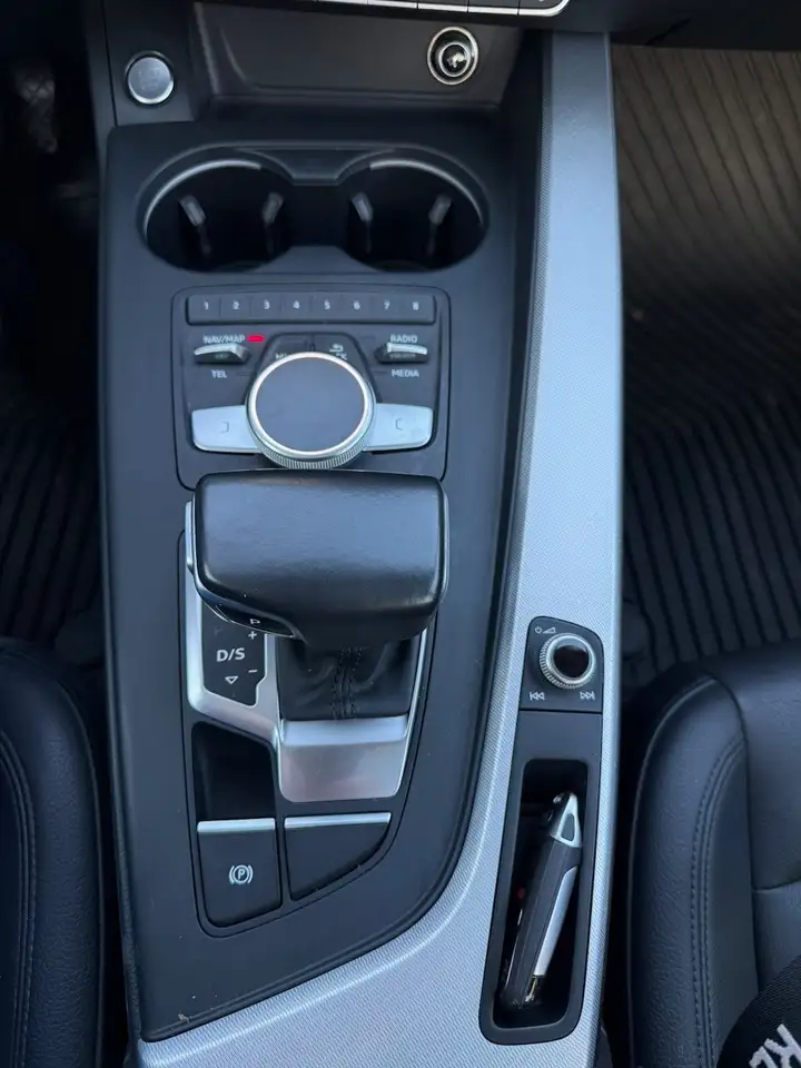 Audi A4 снимка Audi A4