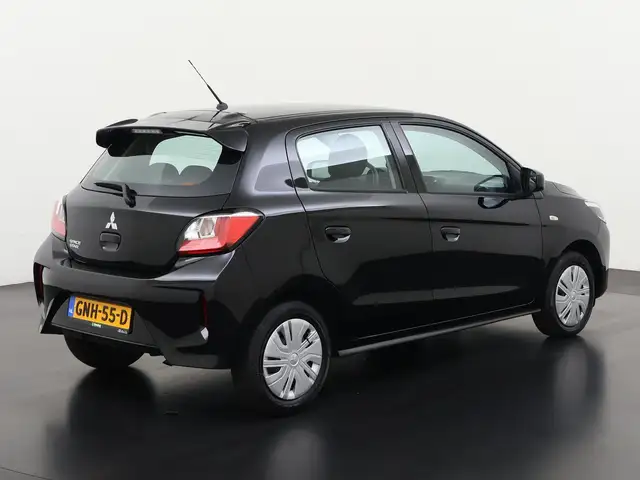 Mitsubishi Space Star view 4