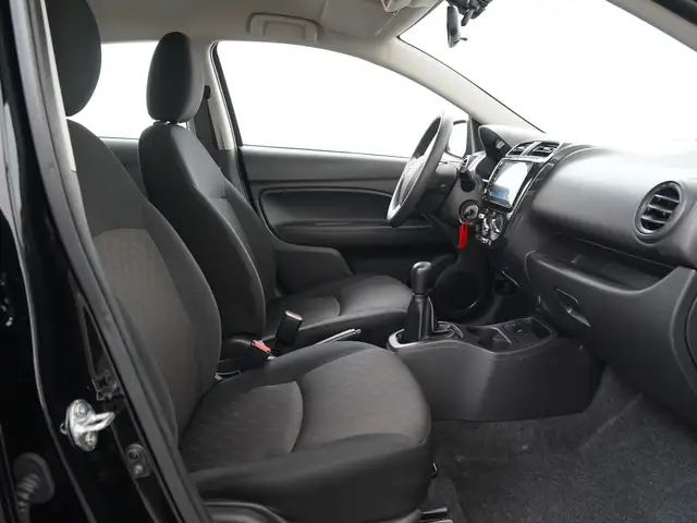 Mitsubishi Space Star view 3