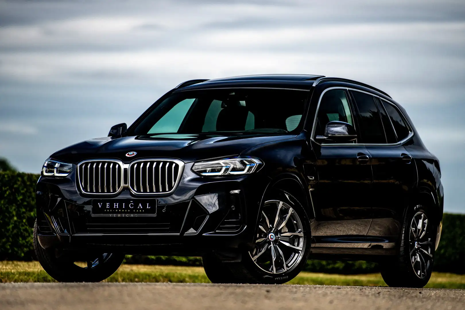 BMW X3 xDrive30e M SPORT|PANO|CAMERA|HEADUP|LASER|TREKHAA Noir - 1