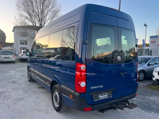 Volkswagen Crafter view 4