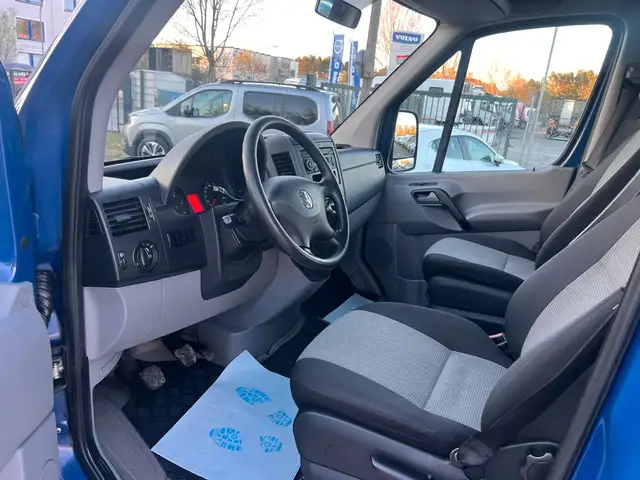 Volkswagen Crafter view 8