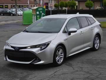 Touring Sports Hybrid 1.8 Dynamic Plus e-CVT