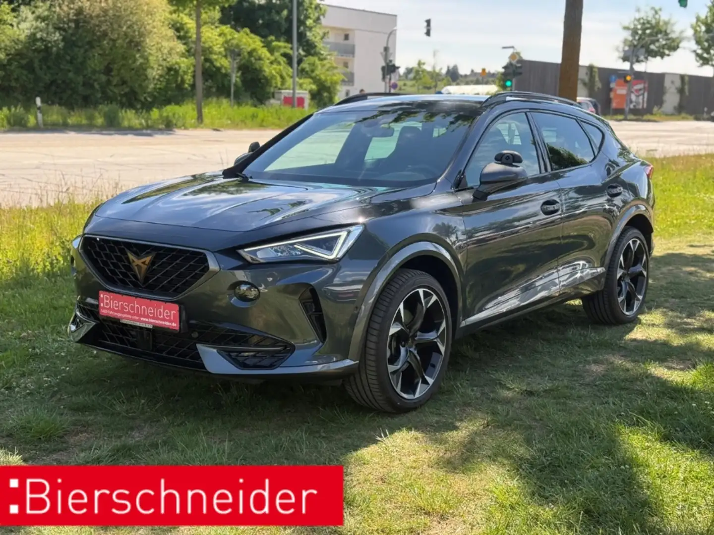CUPRA Formentor 1.5 TSI LED NAVI 19 AHK KAMERA ACC SHZ Grau - 1