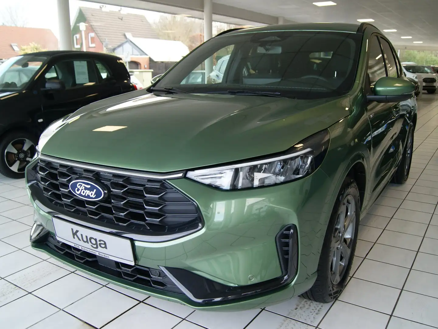 Ford Kuga ST-LINE 8-Gang Automatik Vert - 1
