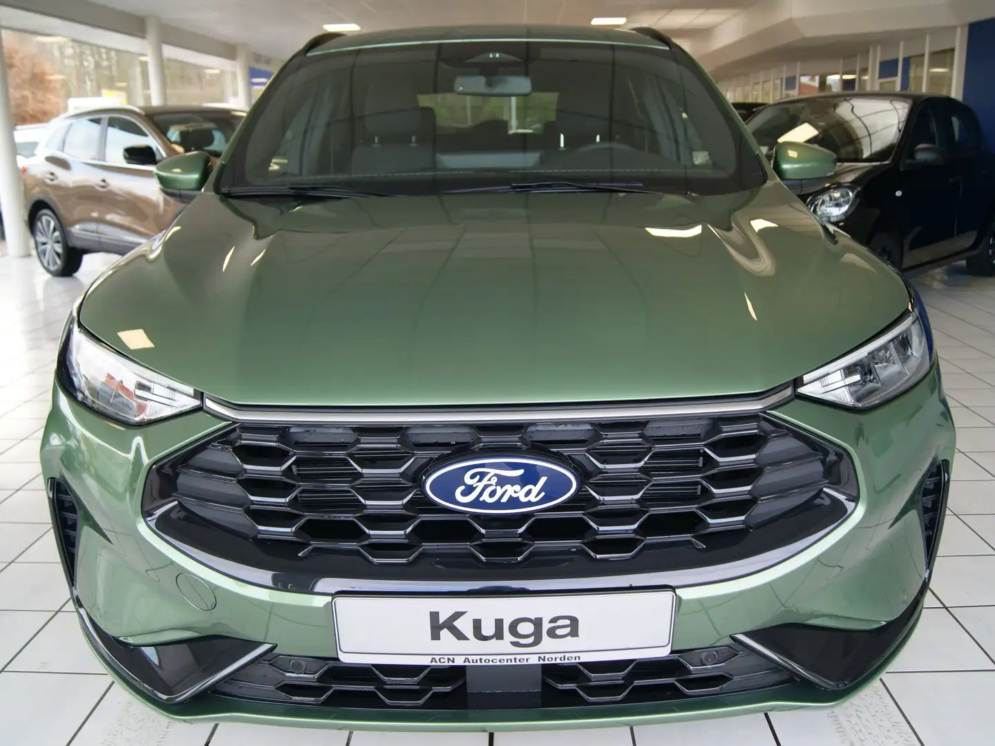 Ford Kuga ST-LINE 8-Gang Automatik Vert - 2