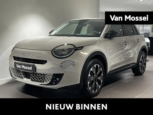 Fiat 600e La Prima 54 kWh | STOELVERWARMING VOOR | CAMERA AC