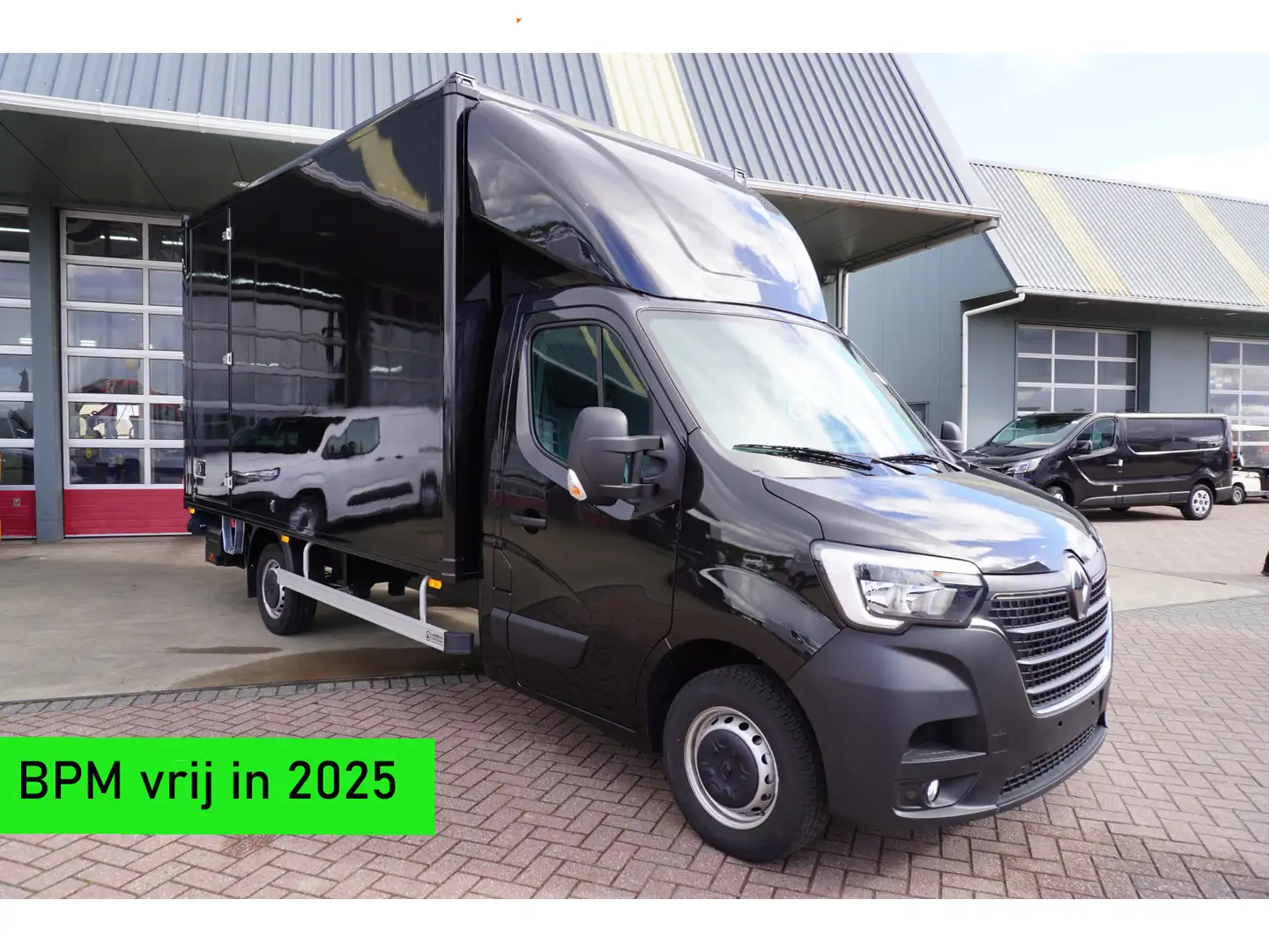 Renault Master Bakwagen T35 2.3 dCi 165PK + laadklep Nr. V067 | A Zwart - 1