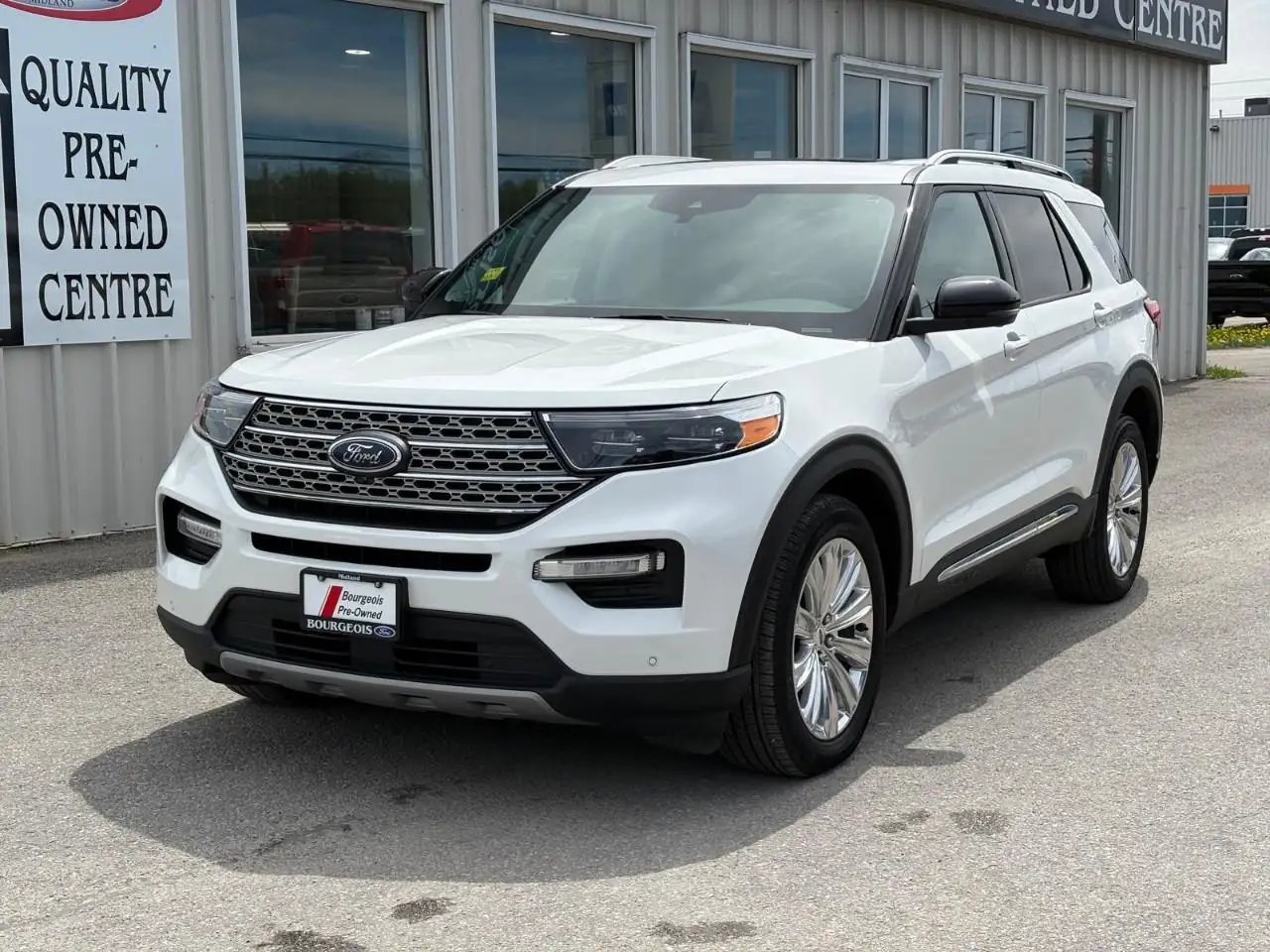 Ford Explorer снимка Ford Explorer